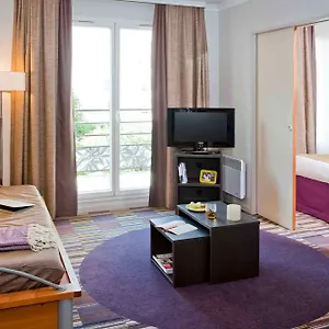 Adagio Buttes Chaumont Aparthotel